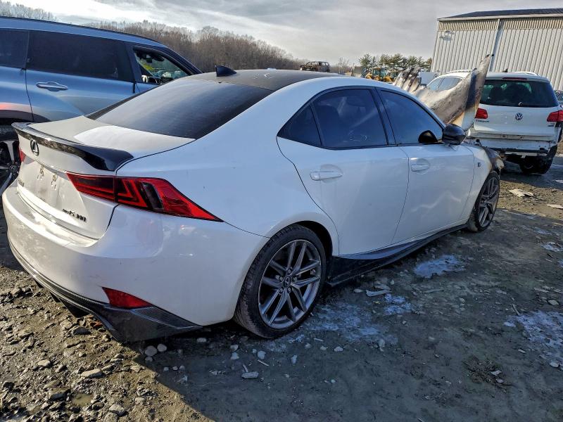 Фото 3 - LEXUS IS