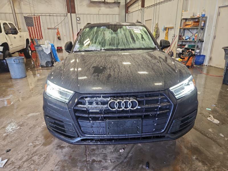 Фото 5 - AUDI Q5