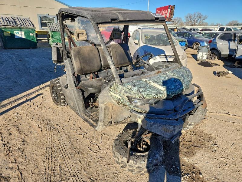 CAN-AM DEFENDER 2017