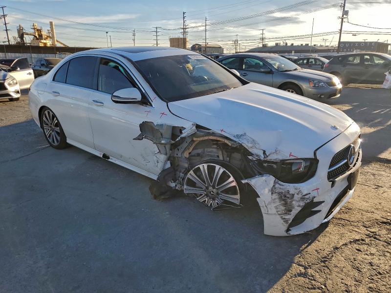 Фото 4 - MERCEDES-BENZ E-CLASS