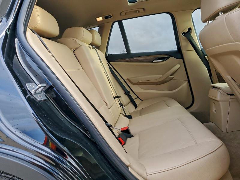 Фото 10 - BMW X1