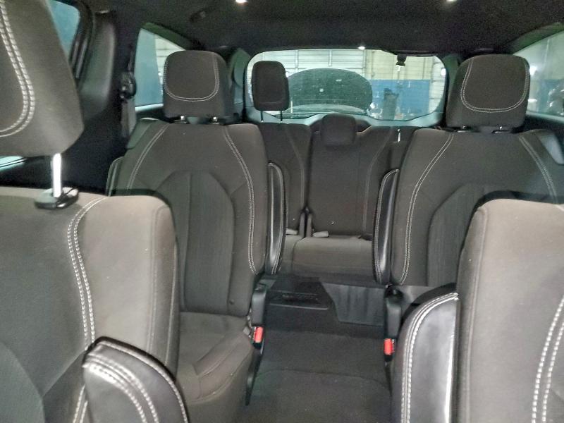 Фото 10 - CHRYSLER PACIFICA