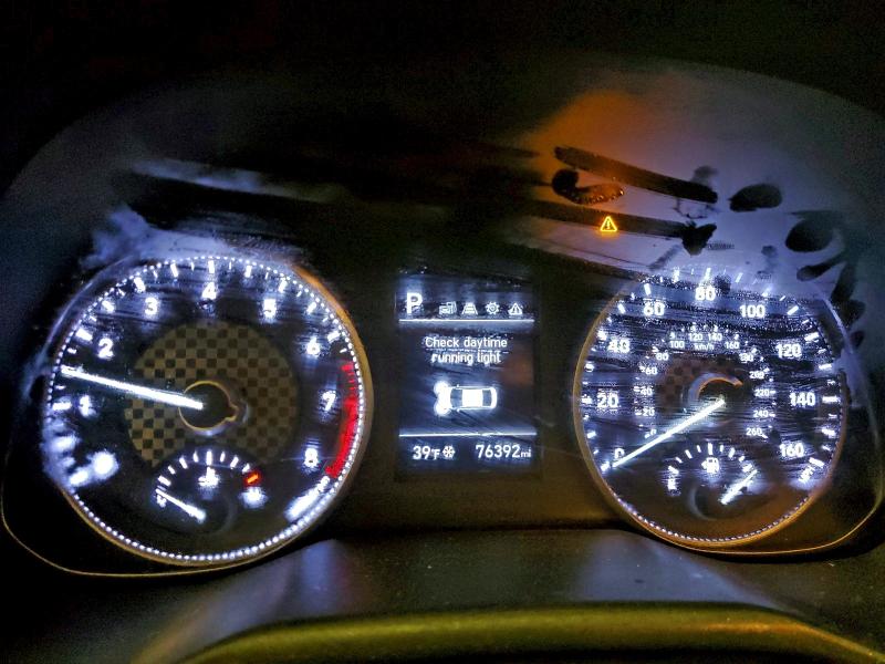 Фото 9 - HYUNDAI ELANTRA