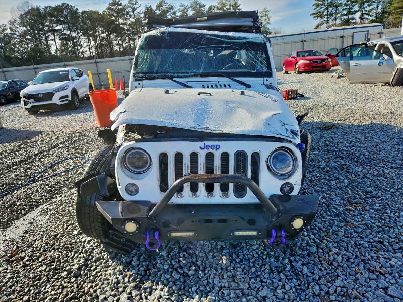 Фото 5 - JEEP WRANGLER