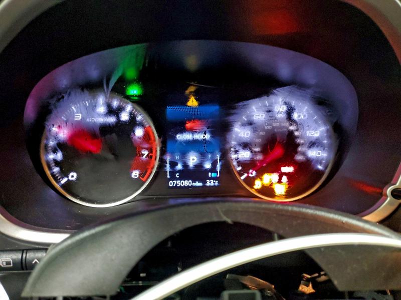 Фото 9 - MITSUBISHI ECLIPSE