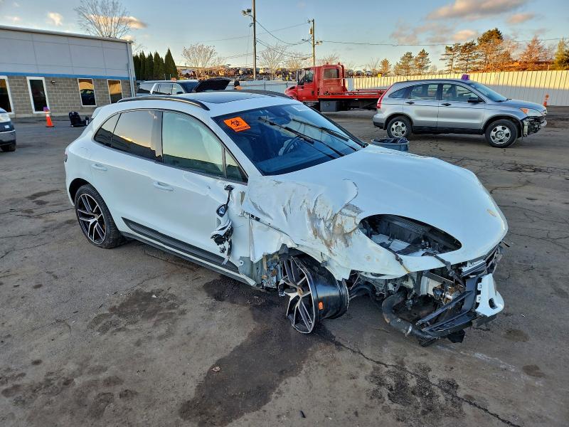 Фото 4 - PORSCHE MACAN