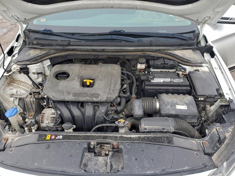 Фото 11 - HYUNDAI ELANTRA