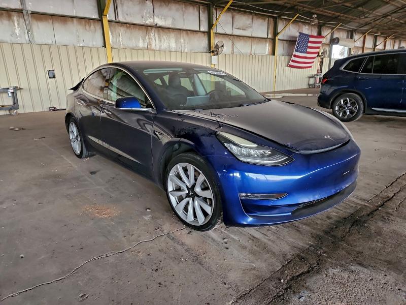 Фото 4 - TESLA MODEL 3