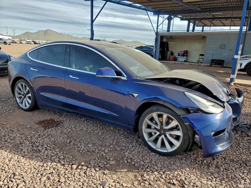 Фото 4 - TESLA MODEL 3