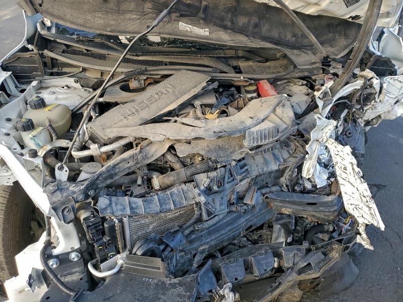 Фото 12 - NISSAN ROGUE