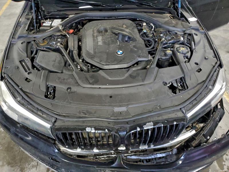 Фото 11 - BMW 7 SERIES