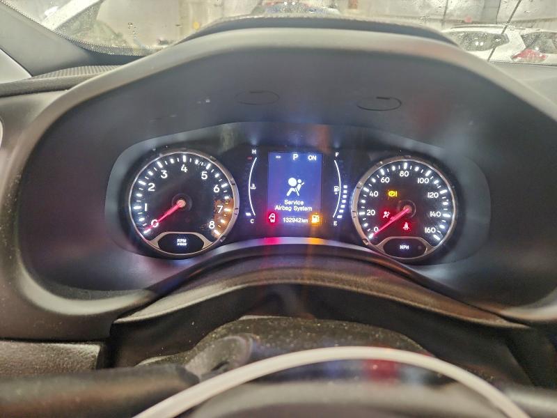 Фото 9 - JEEP RENEGADE