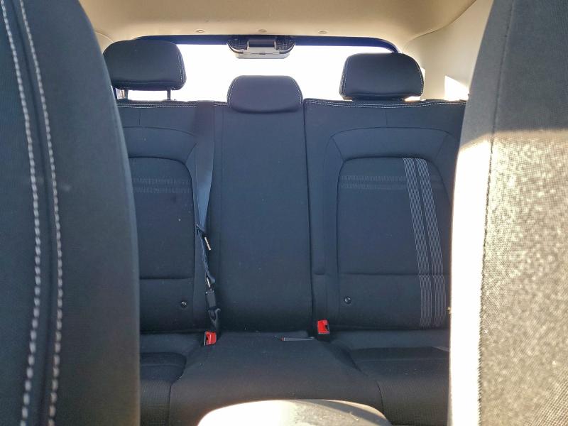 Фото 10 - HYUNDAI VENUE