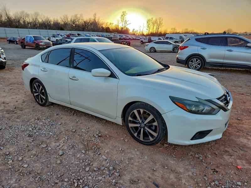 Фото 4 - NISSAN ALTIMA