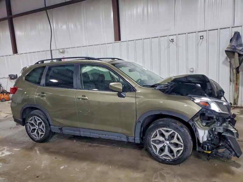 Фото 4 - SUBARU FORESTER