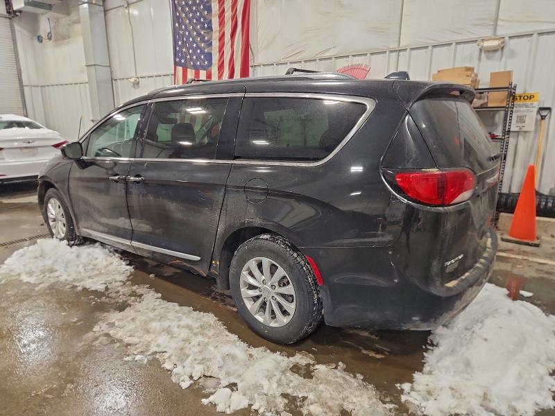 Фото 2 - CHRYSLER PACIFICA