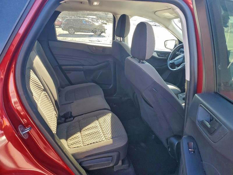 Фото 10 - FORD ESCAPE