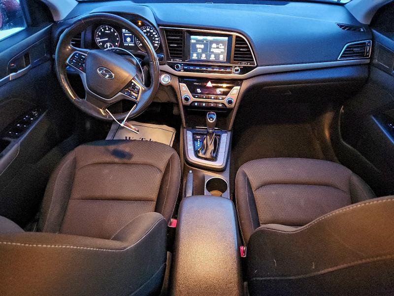 Фото 8 - HYUNDAI ELANTRA