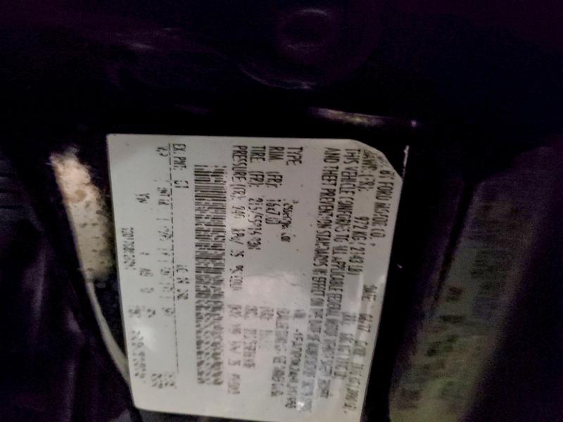 Фото 12 - FORD FOCUS