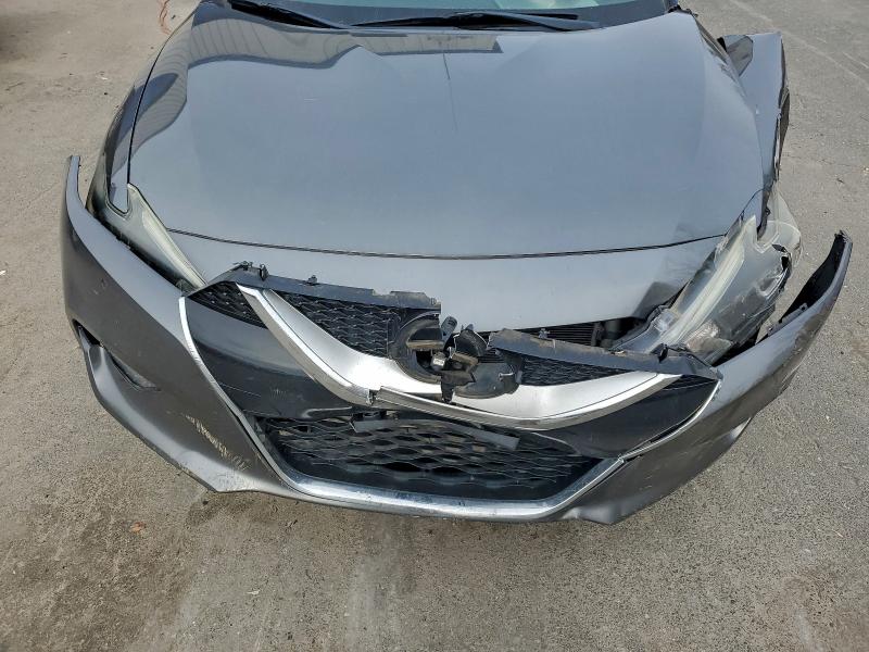 Фото 11 - NISSAN MAXIMA