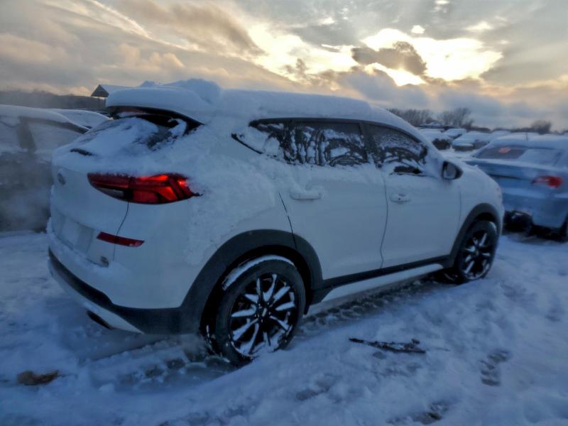 Фото 3 - HYUNDAI TUCSON