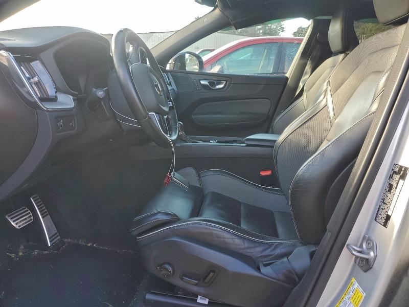 Фото 7 - VOLVO XC60