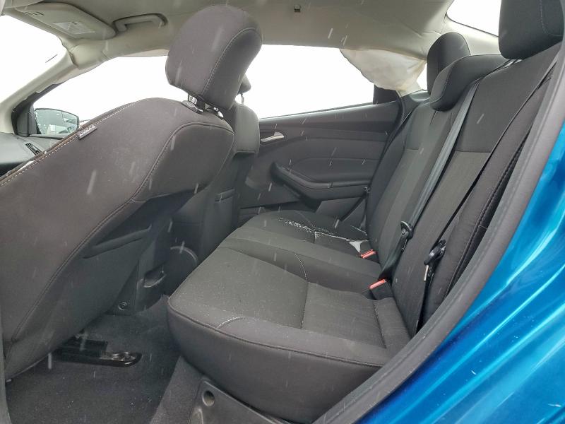 Фото 10 - FORD FOCUS