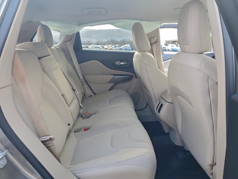 Фото 11 - JEEP GRAND CHER