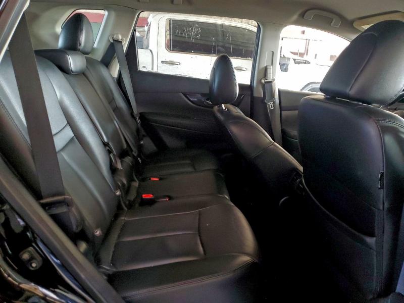 Фото 11 - NISSAN ROGUE