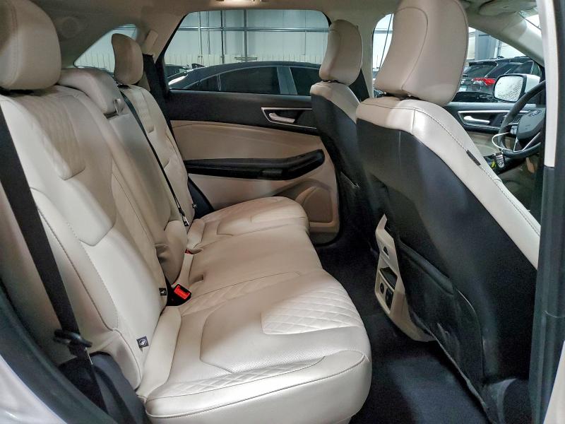 Фото 11 - FORD EDGE