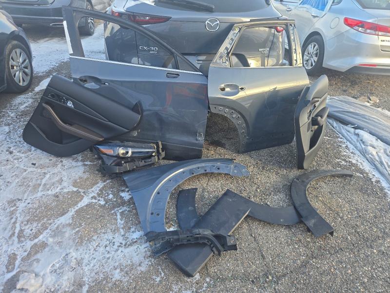 Фото 13 - MAZDA CX30