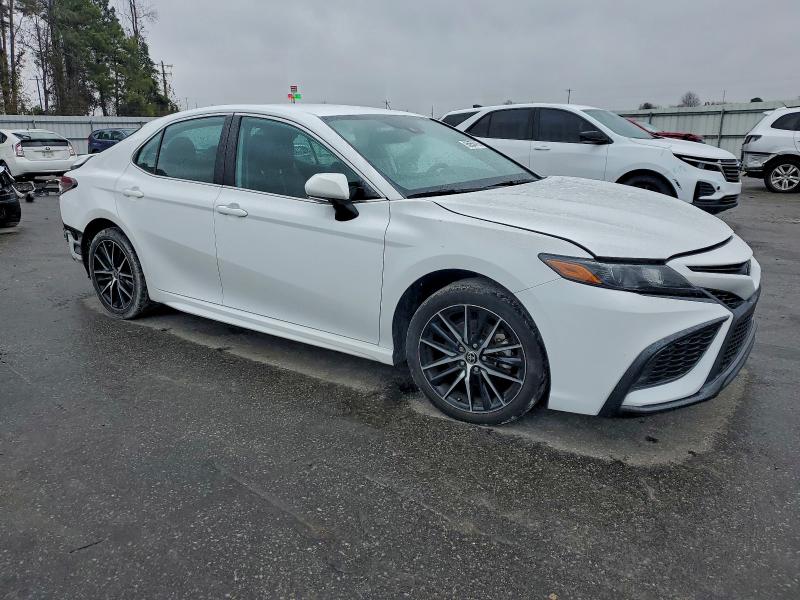 Фото 4 - TOYOTA CAMRY