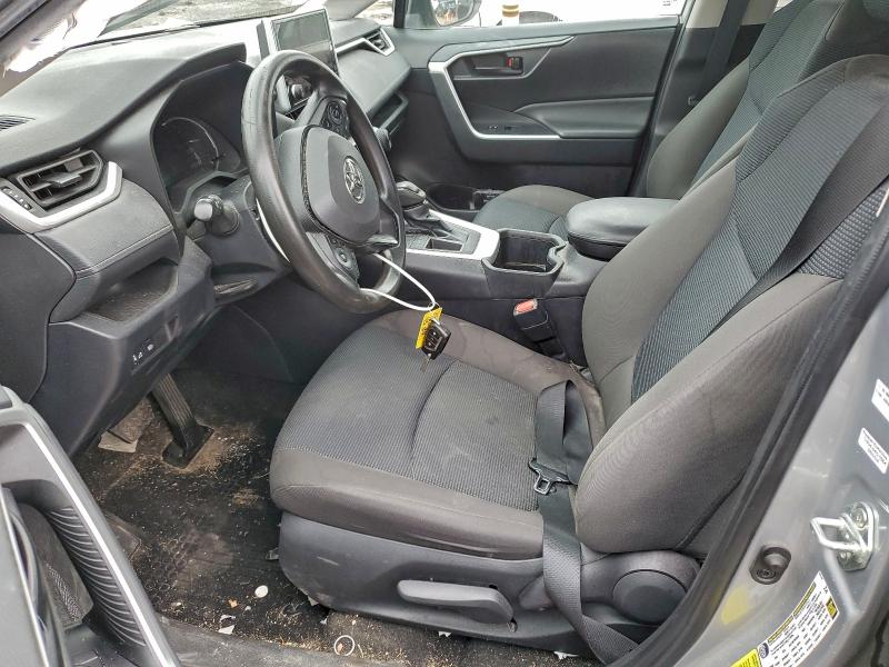 Фото 7 - TOYOTA RAV4