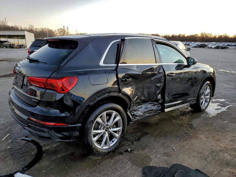 Фото 3 - AUDI Q3