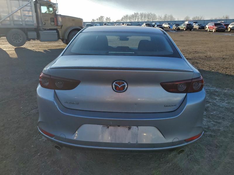 Фото 6 - MAZDA 3