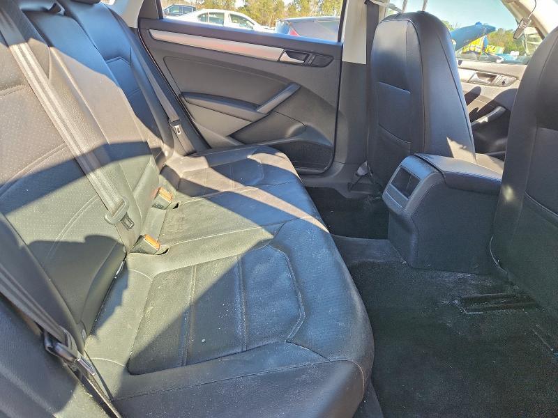 Фото 10 - VOLKSWAGEN PASSAT