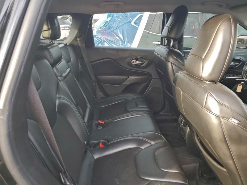 Фото 11 - JEEP GRAND CHER