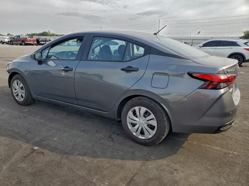 Фото 2 - NISSAN VERSA