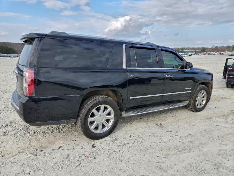Фото 3 - GMC YUKON