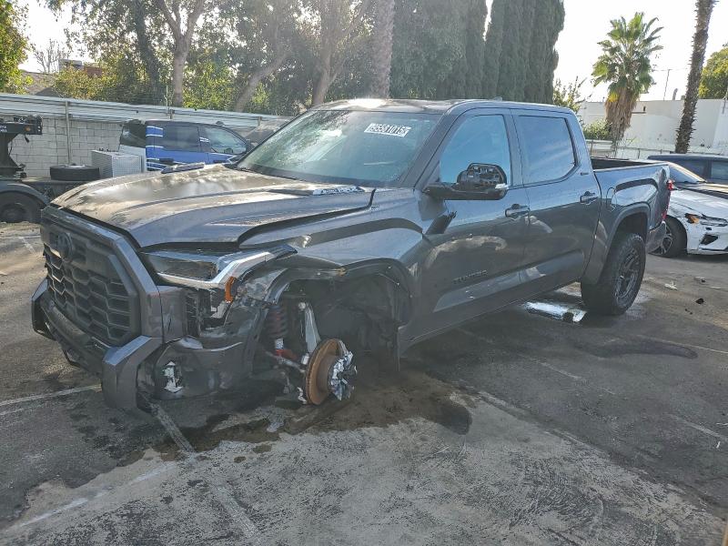 Фото 1 - TOYOTA TUNDRA