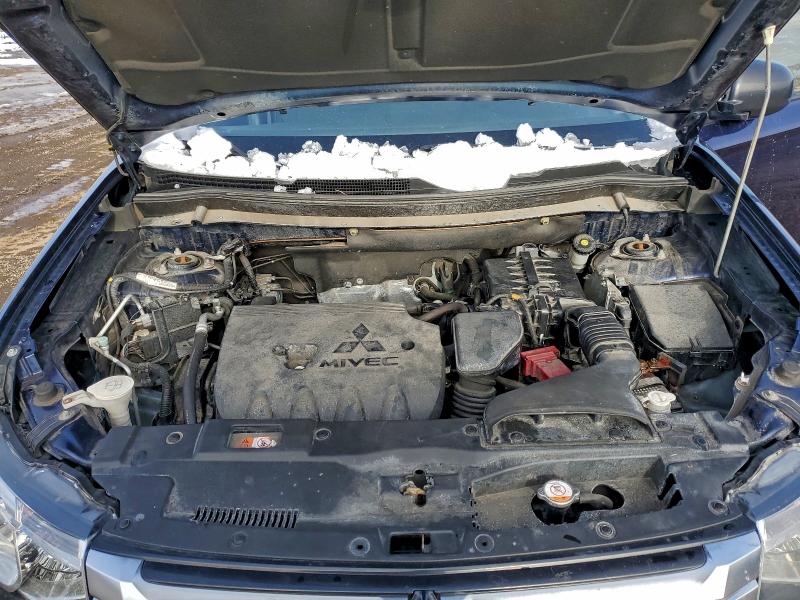 Фото 12 - MITSUBISHI OUTLANDER