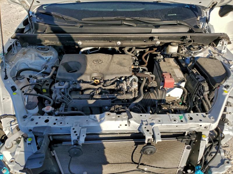 Фото 12 - TOYOTA RAV4