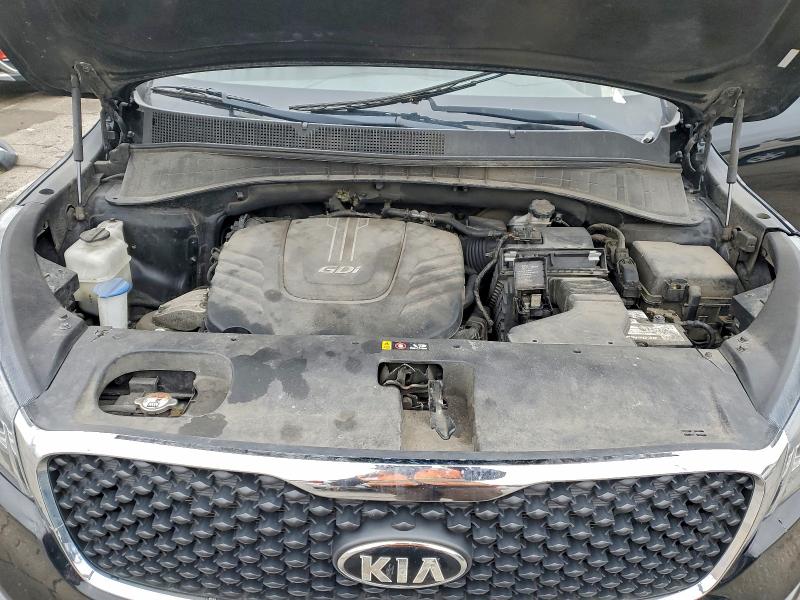 Фото 12 - KIA SORENTO