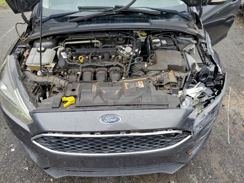 Фото 12 - FORD FOCUS