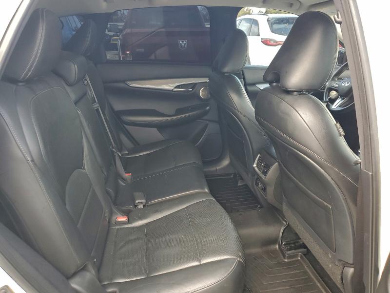 Фото 11 - INFINITI QX50