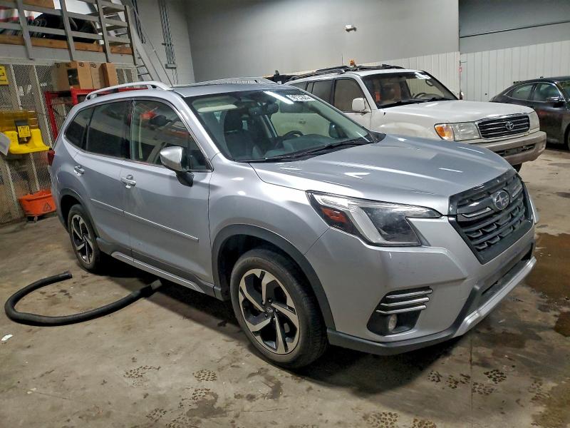 Фото 4 - SUBARU FORESTER