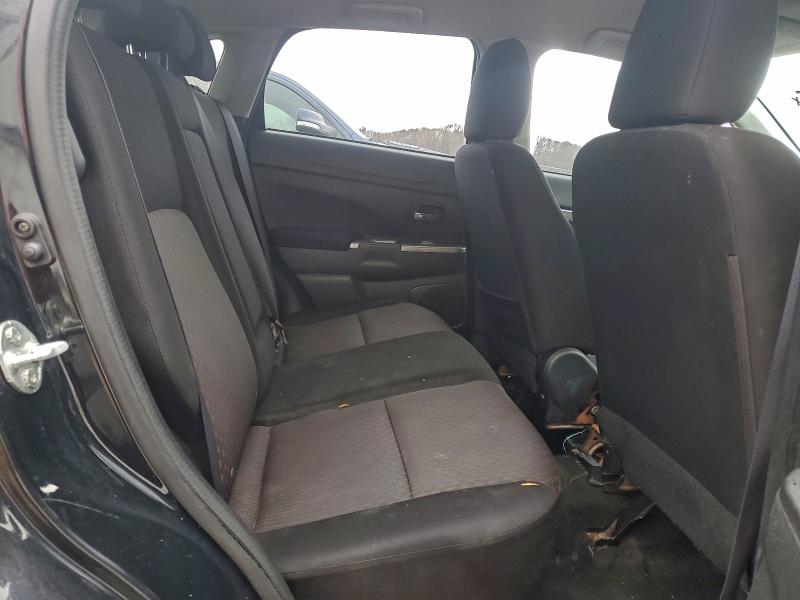 Фото 11 - MITSUBISHI OUTLANDER