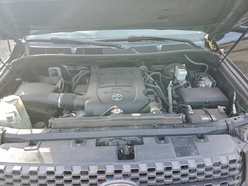 Фото 11 - TOYOTA TUNDRA