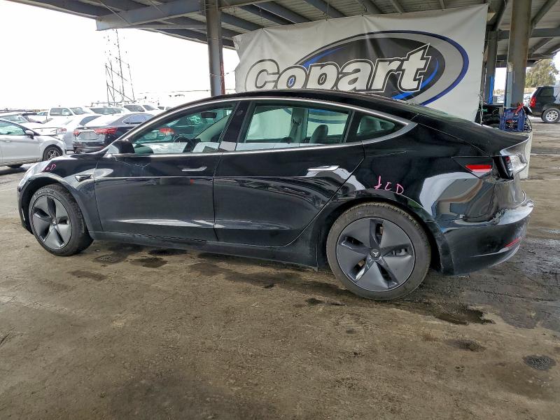 Фото 2 - TESLA MODEL 3