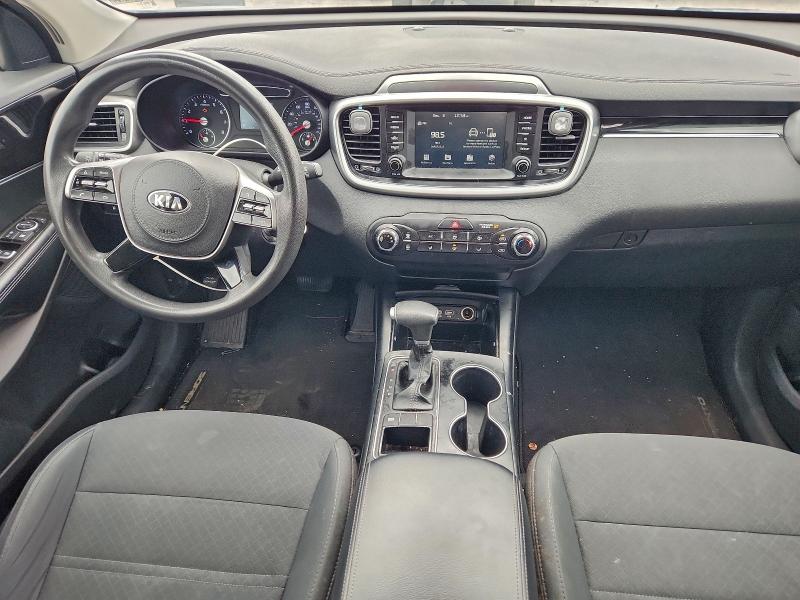 Фото 8 - KIA SORENTO